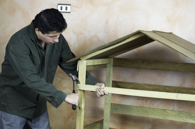 How to Build an Outdoor Nativity Stable (with Pictures)  eHow