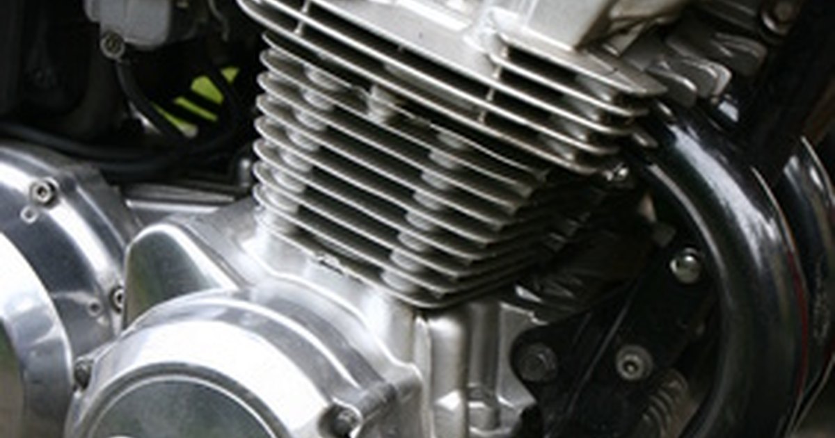 Consejos para ajustar el carburador de una motocicleta honda | eHow en Español