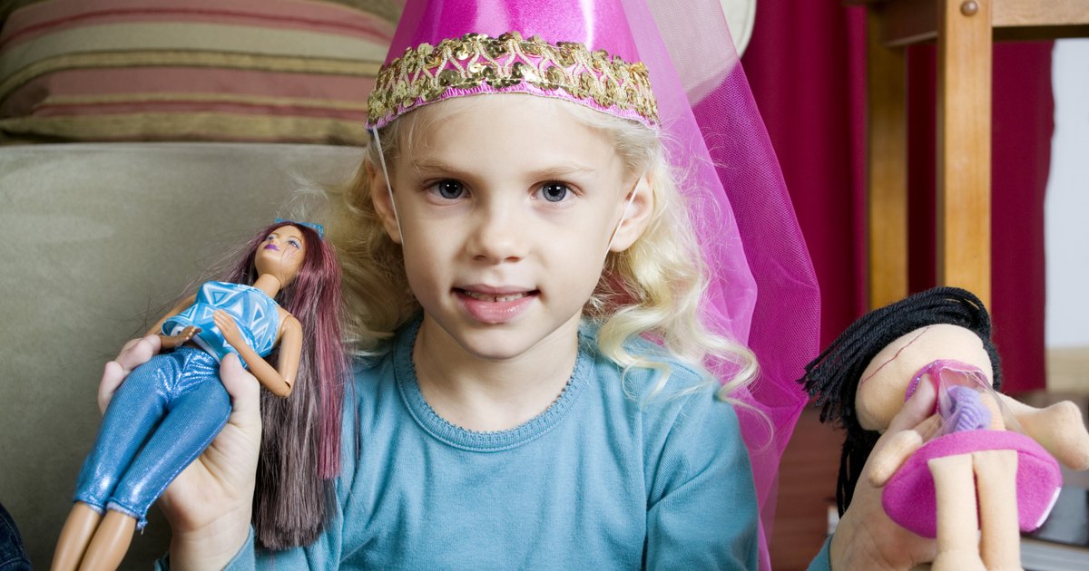 Ideas for Games to Play with Barbies | eHow UK