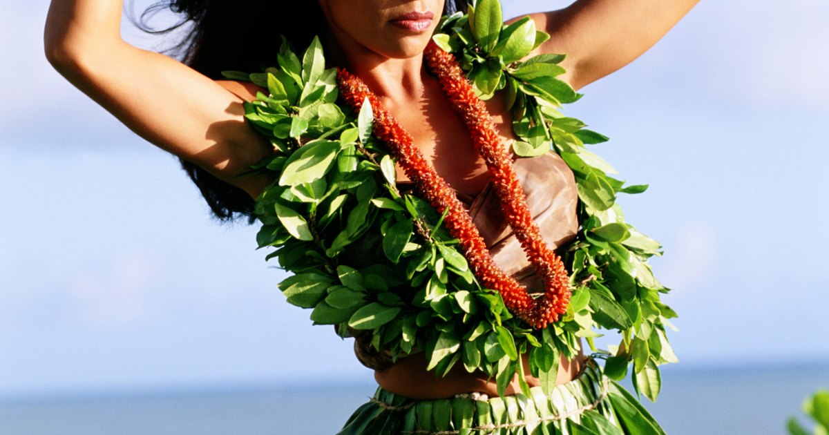 Hawaiian costume ideas | eHow UK