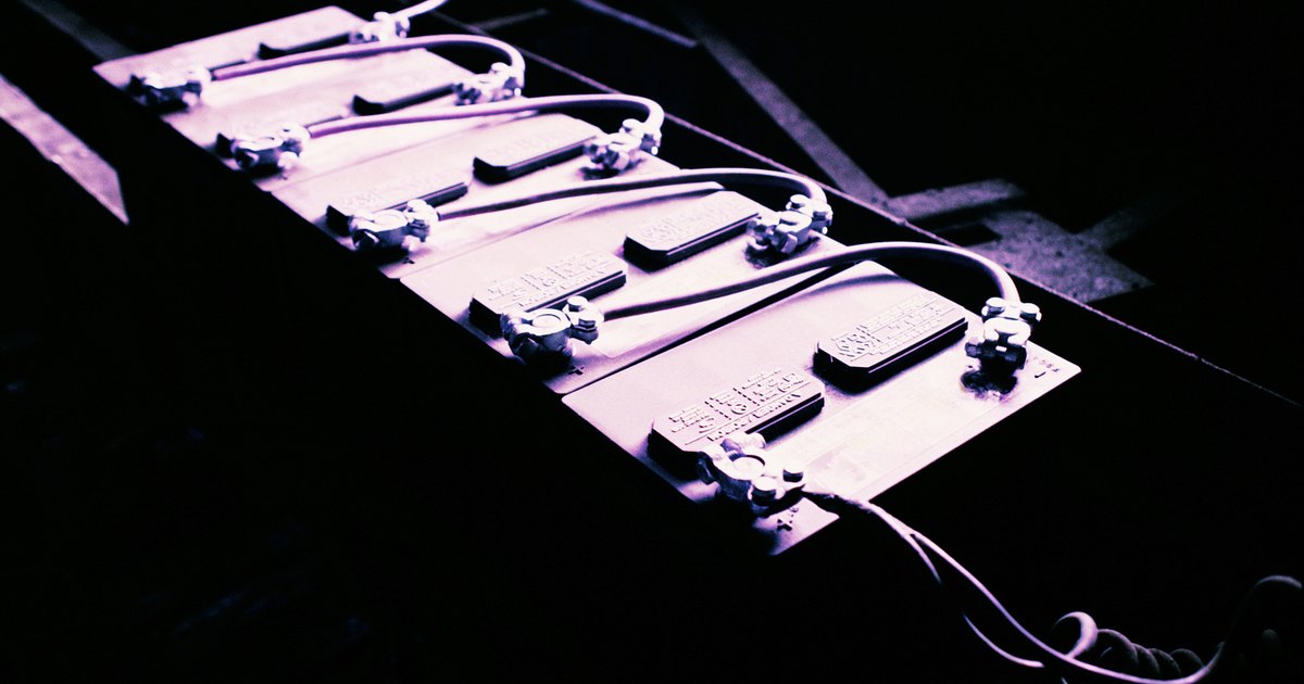 a-diferen-a-entre-baterias-de-6v-e-12v-ehow-brasil
