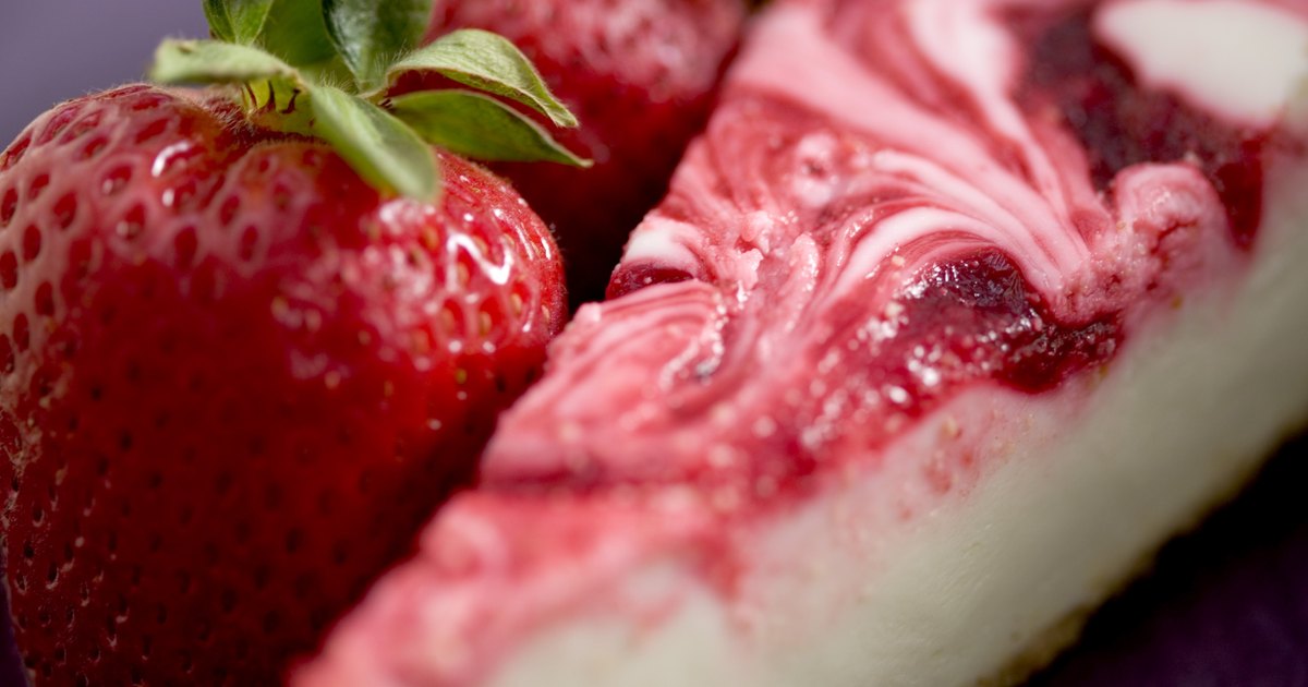 Pastel+Frio+De+Fresas Cómo hacer un pastel de fresas frío | eHow en Español