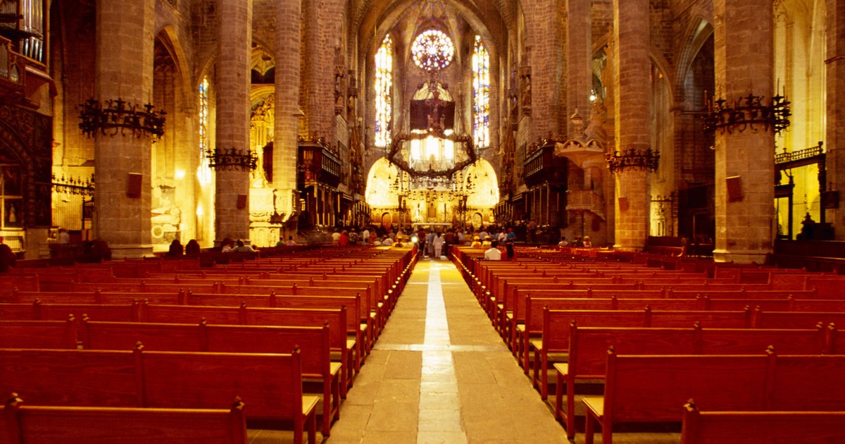 10 must see places in barcelona ehow uk ftl faster than light tips and tricks