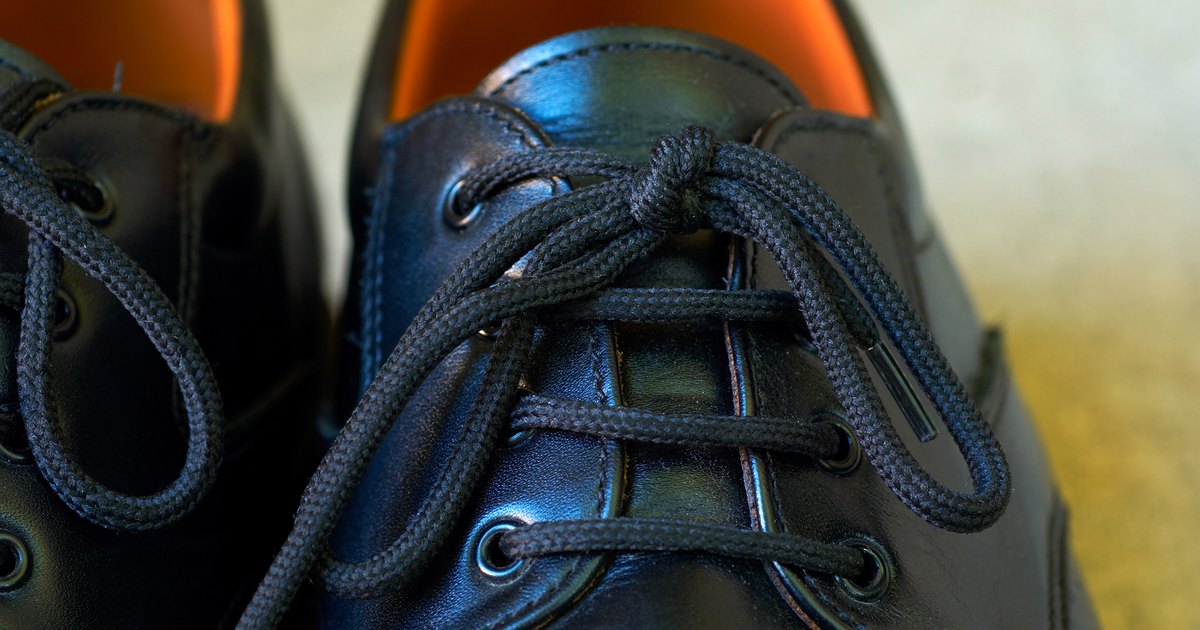 doc martens straight lace