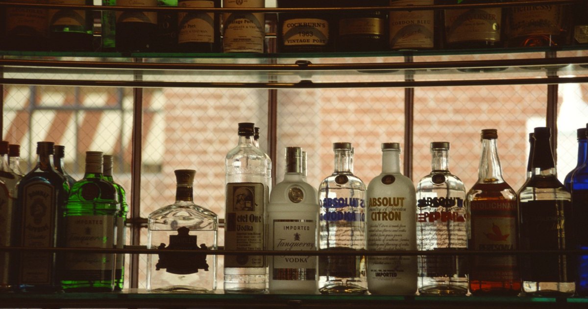 ¿Cuántas calorías hay en medio litro completo de vodka ¿Cuántas calorías hay en medio litro completo de vodka
