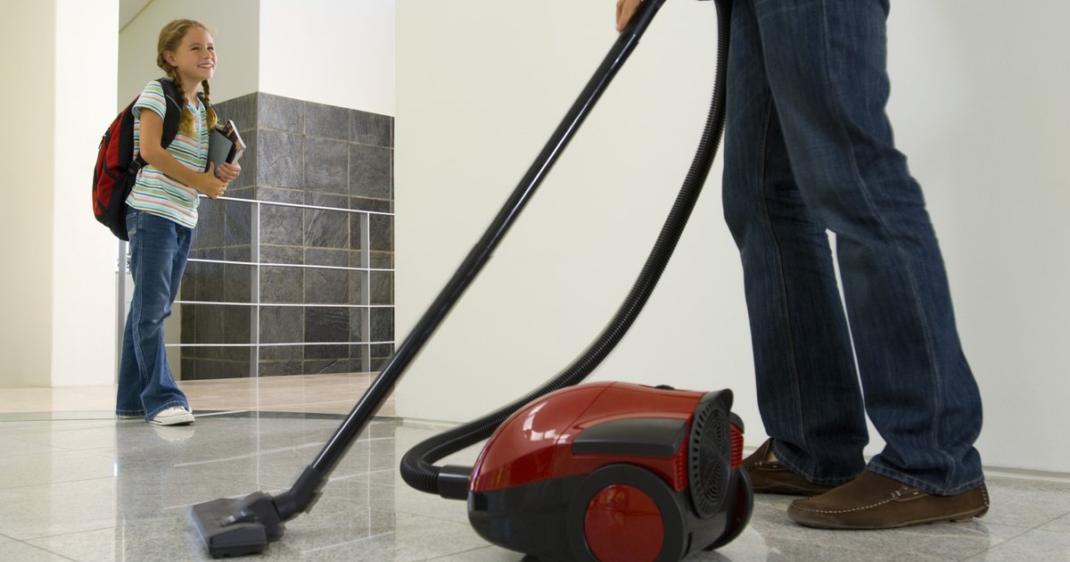 How to disassemble a vacuum cleaner How to disassemble a vacuum cleaner