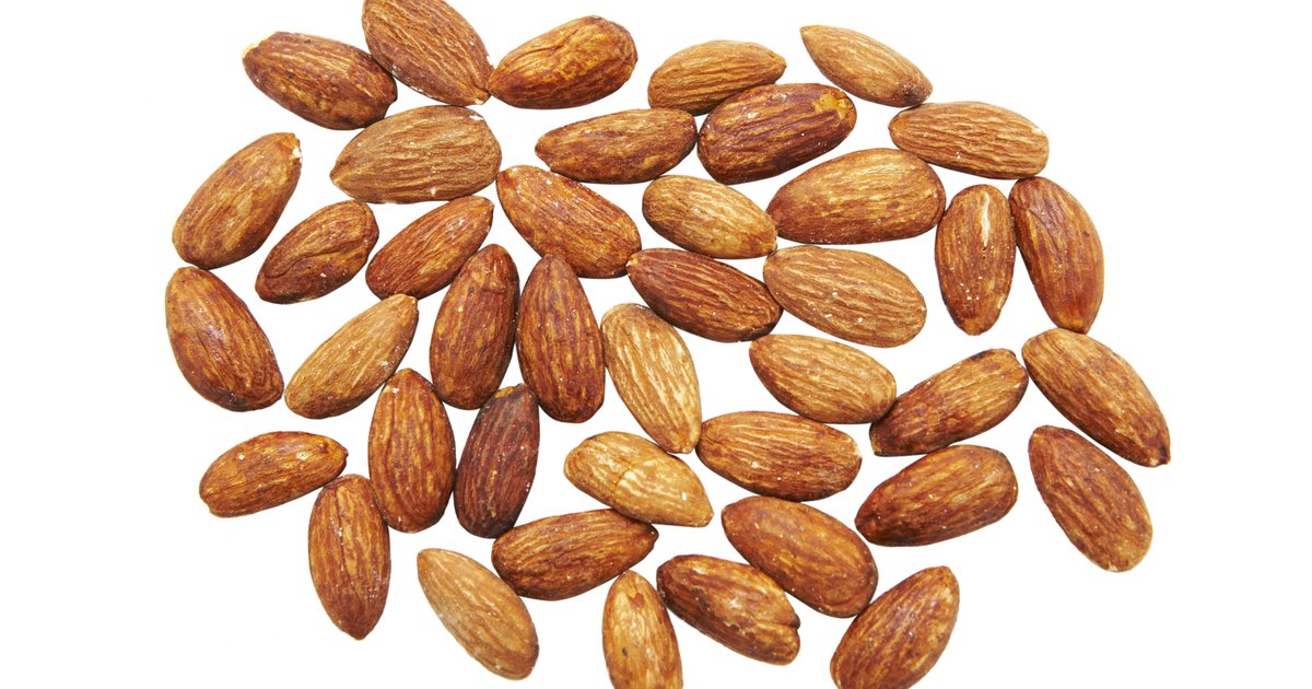 What Are Bitter Almonds? | eHow UK