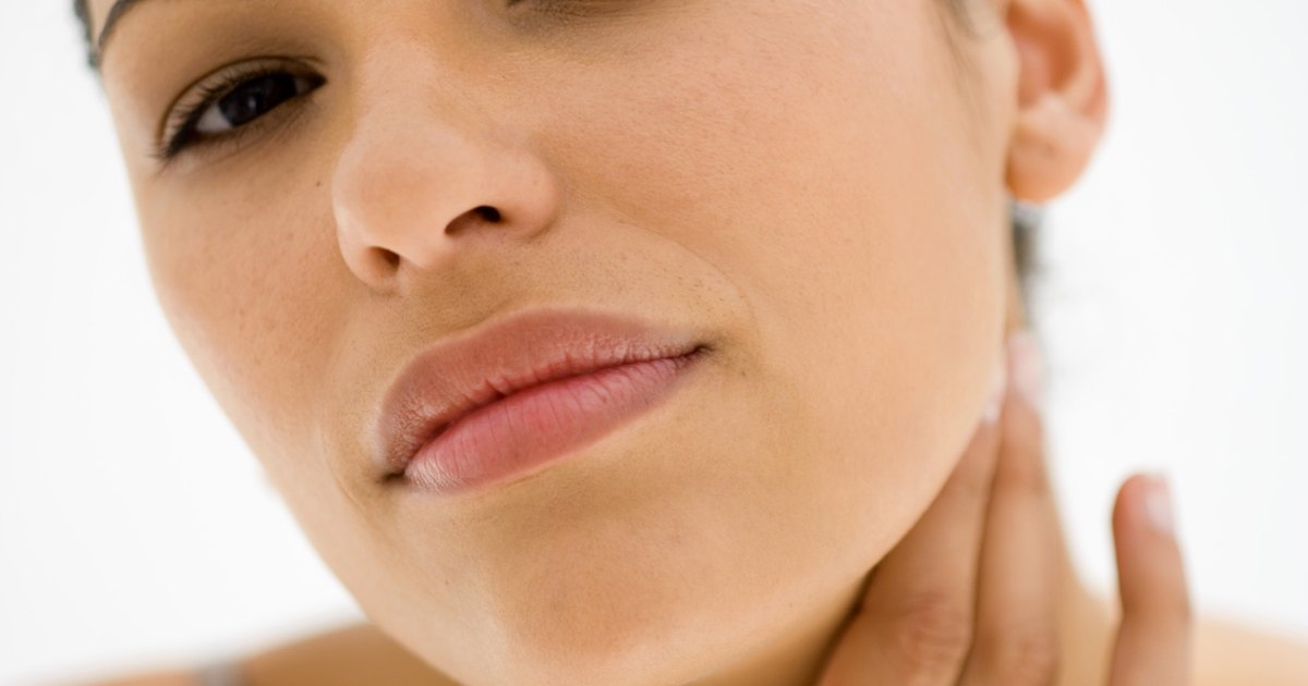 how-to-get-rid-of-the-lump-in-your-throat-ehow-uk