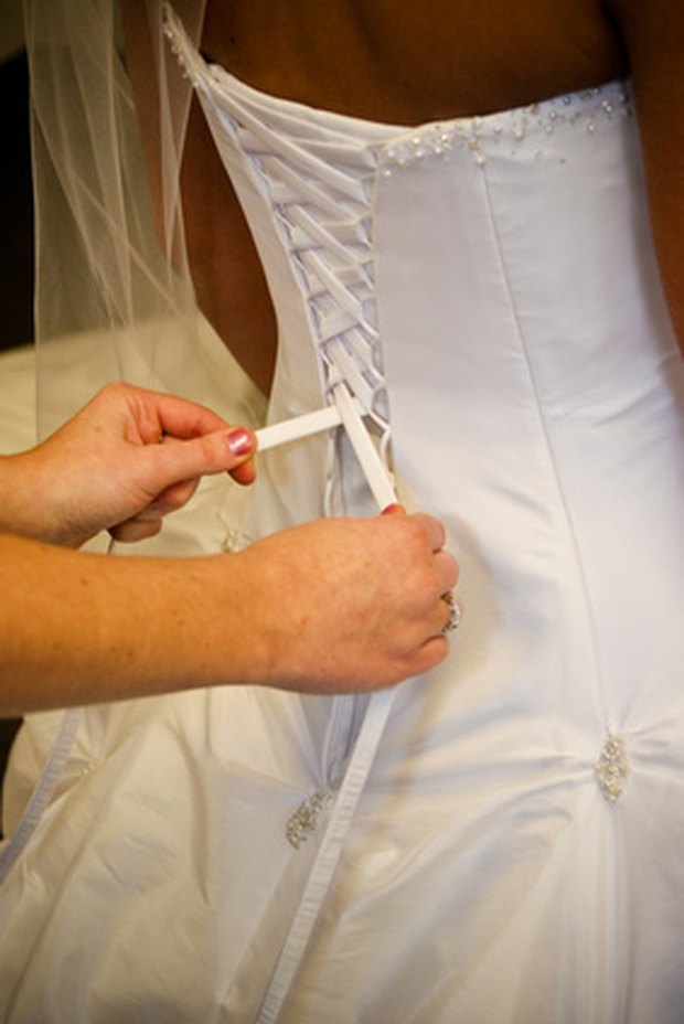 como poner botones a un vestido de novia – vestidos madrina