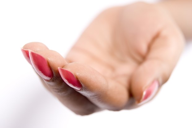 3 Ways To Remove Nail Polish From Around The Nails Wikihow How To Remove A Gel Manicure At Home Without Ruining Your Nails