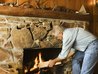 Decoración de una sala de estar con una chimenea | eHow en Español