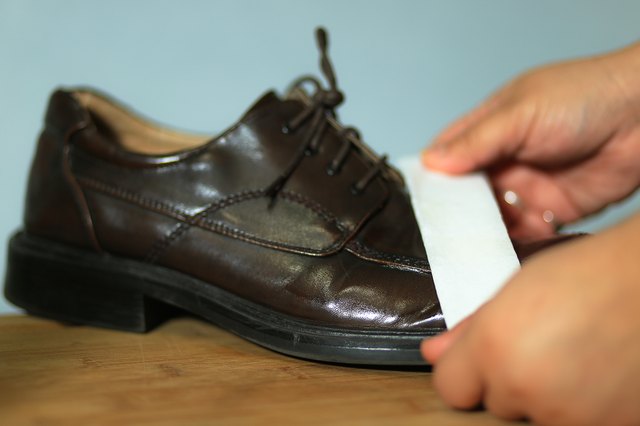 How to Use Vaseline for Waterproofing Leather | eHow