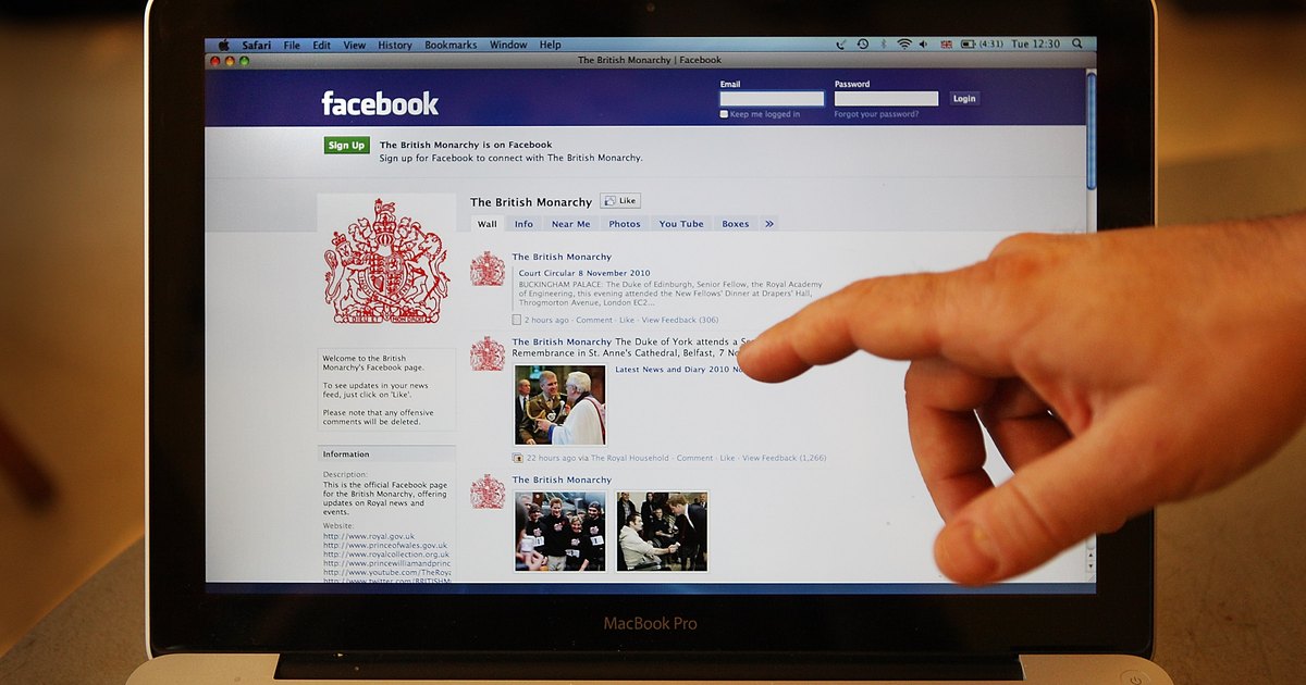 How to make text bold on facebook